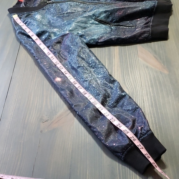 𝅺H & M galaxy  jacket  size 10 - Picture 11 of 12